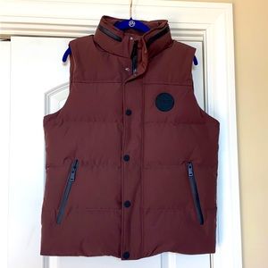 UGG Maroon down feather vest men’s S / women’s S-M NWT
